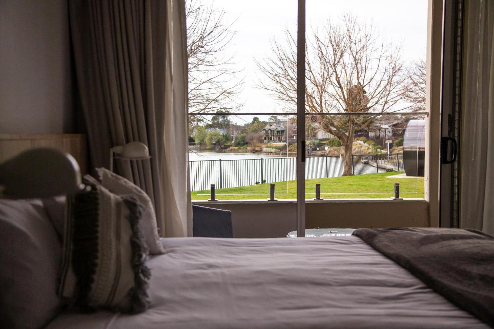 Nagambie Waterfront Motel Exterior foto