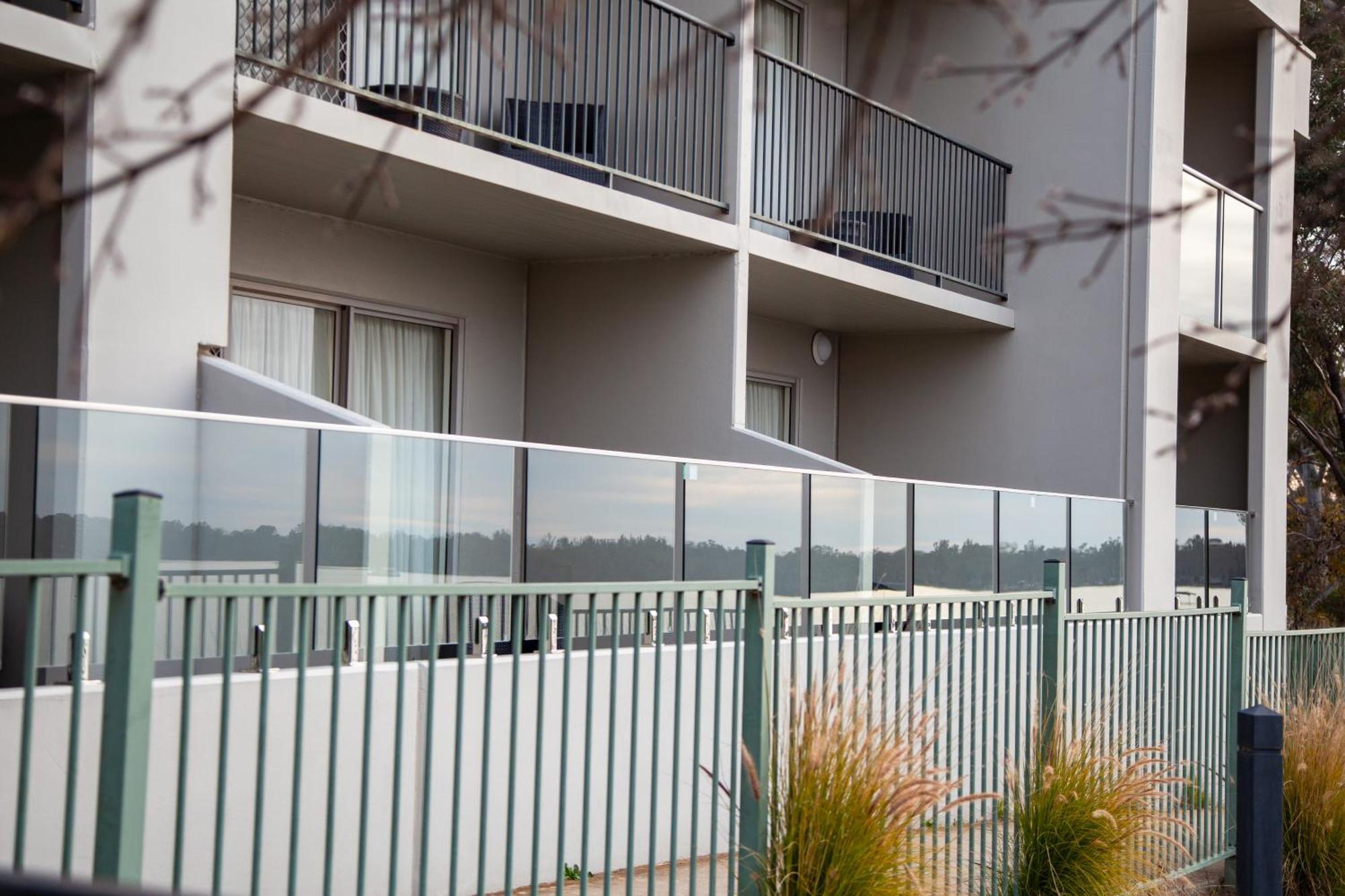 Nagambie Waterfront Motel Exterior foto
