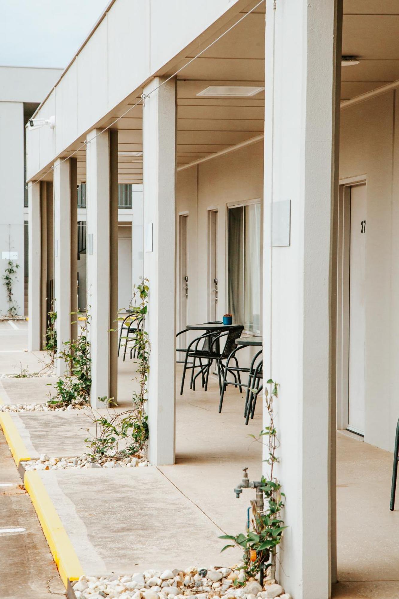 Nagambie Waterfront Motel Exterior foto
